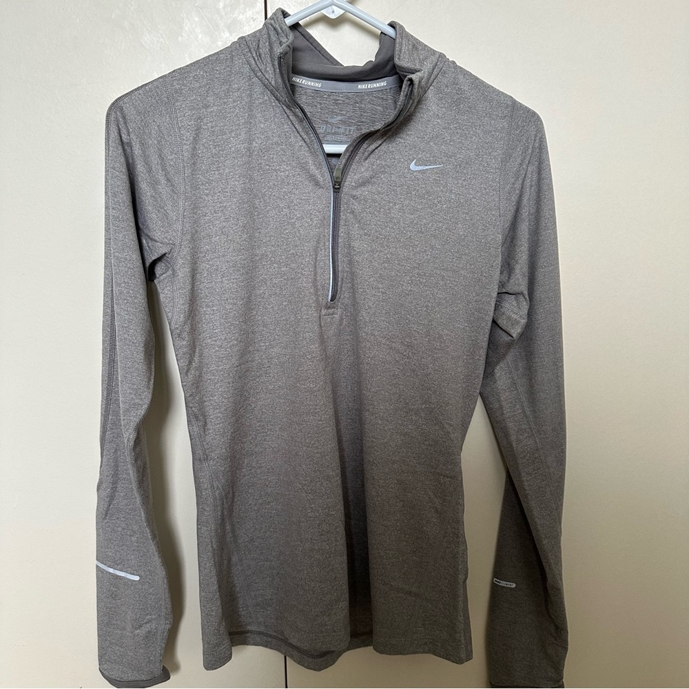 Nike Women’s Quarter-Zip Dri-Fit Running Top, XS